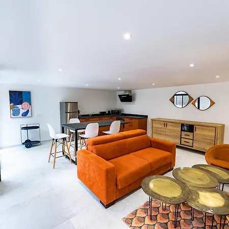 Appart Hotel 2 Chambres Piscine & Jacuzzi A Saint-Raphael Διαμέρισμα Saint-Raphaël